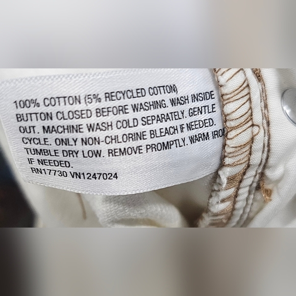 Future Collective Women's High Rise Straight Leg Raw Hem Cream Jeans Size 14 NWT - Picture 11 of 16